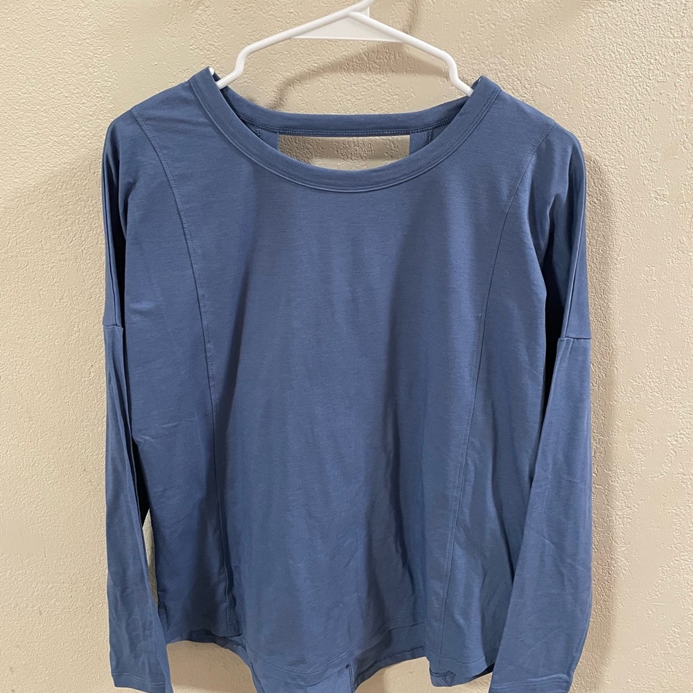 NWT All in Motion Blue Long Sleeve Shirt